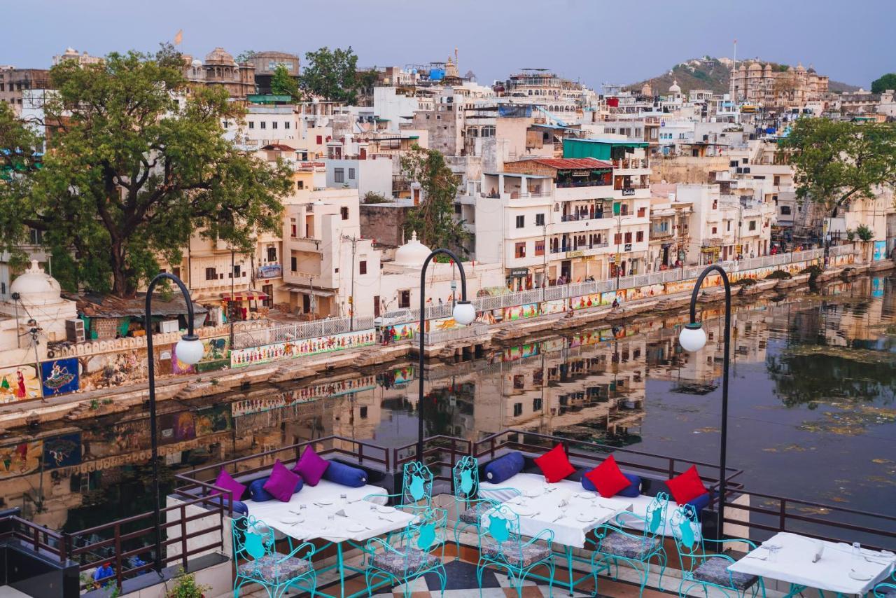 Hide-In Udaipur - A Lake View Boutique Hotel ภายนอก รูปภาพ