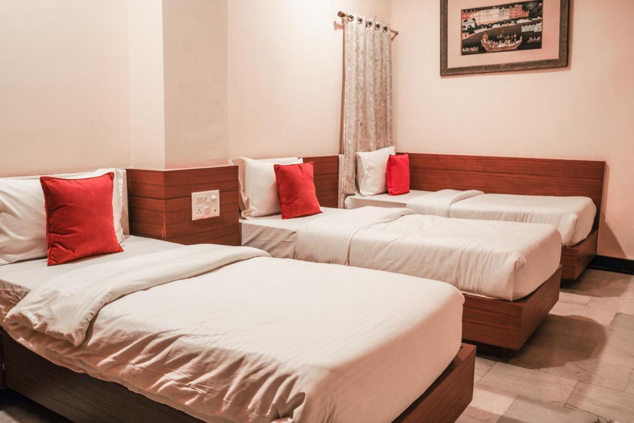 Hide-In Udaipur - A Lake View Boutique Hotel ภายนอก รูปภาพ