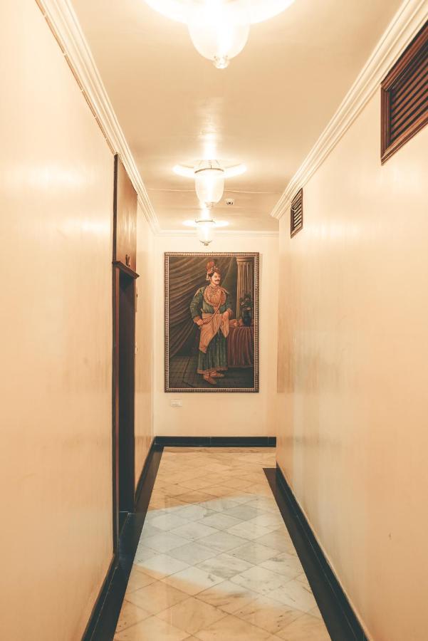 Hide-In Udaipur - A Lake View Boutique Hotel ภายนอก รูปภาพ